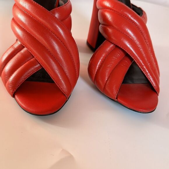 GUCCI Red block heel Sandals - Picture 3 of 11